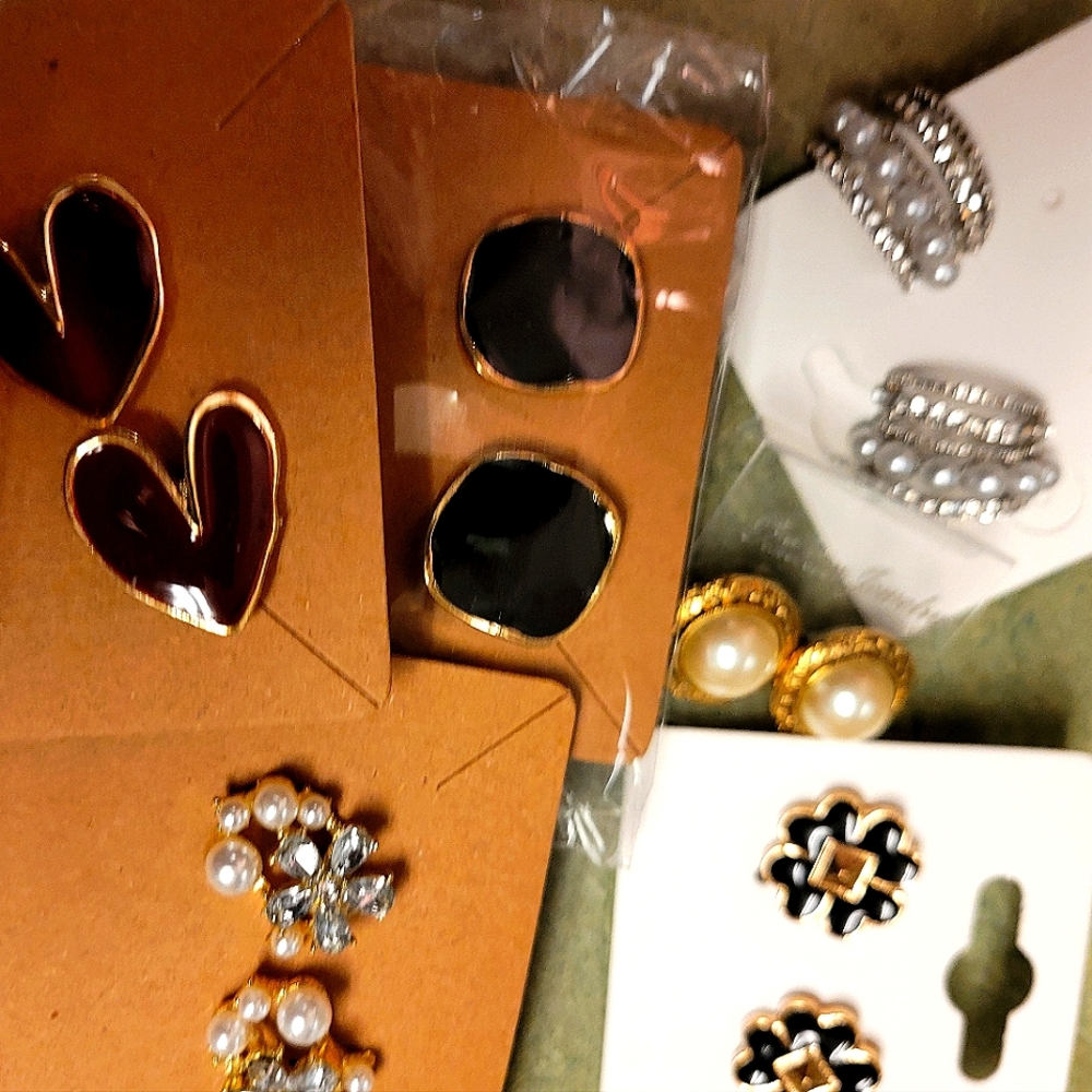 🌹2/$18 CLEARANCE KATE SPADE, ROGERS EARRINGS